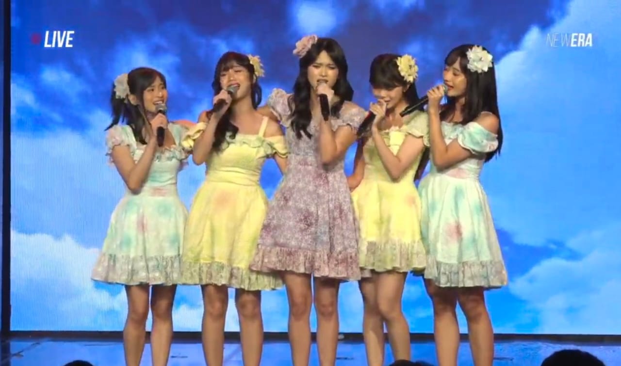 Adel JKT48 wisuda