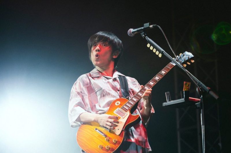 Gitaris Akira Kuwahara Tinggalkan Radwimps