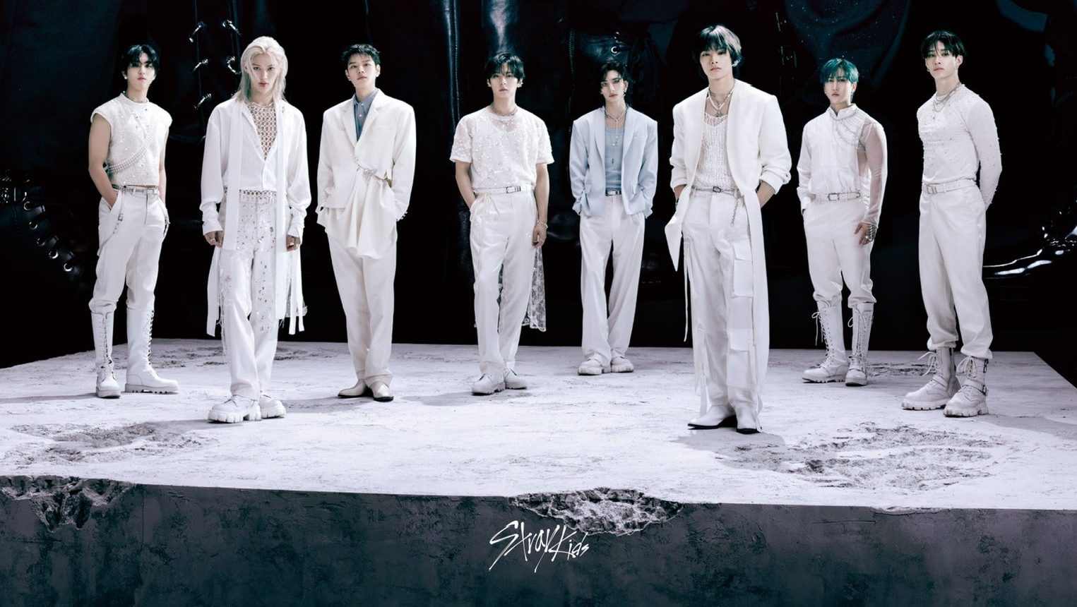 Stray Kids Comeback dengan album jepang GIANT