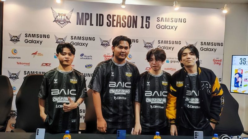 Tim Dewa United Esports berhasil mengalahkan RRQ Hoshi di MPL ID S15.